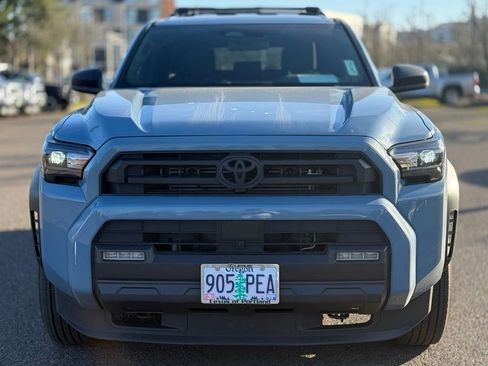 Used 2025 Toyota 4Runner SR5 image 8