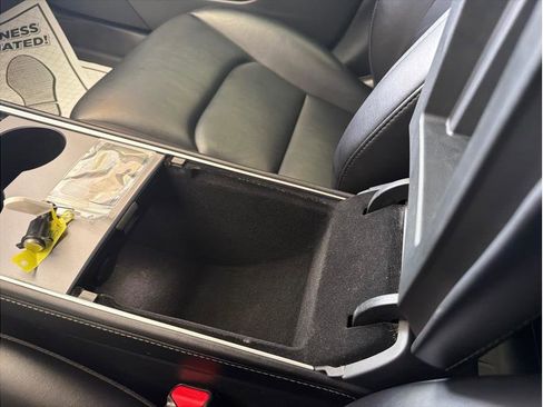 Used 2022 Tesla Model 3 Long Range image 12