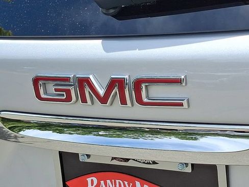 Used 2022 GMC Terrain SLT w/ Tech Package FWD image 31