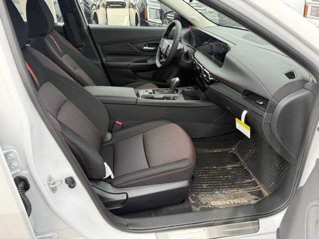 New 2026 Nissan Sentra SR w/ Floor Mat Package FWD image 28