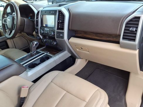 Used 2020 Ford F150 Lariat w/ Max Trailer Tow Package RWD image 11