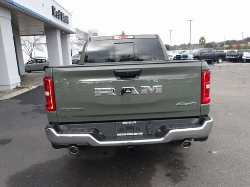 New 2026 RAM 1500 4x4 Crew Cab image 7