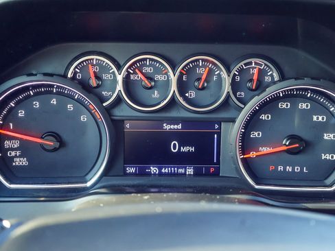 Used 2020 Chevrolet Silverado 1500 LT Trail Boss image 14