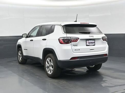 Used 2025 Jeep Compass Sport AWD/4WD image 6