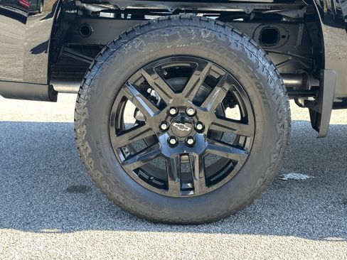 New 2026 Chevrolet Silverado 1500 LT Trail Boss w/ Safety Package image 17