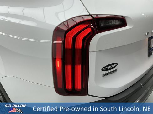 Used 2022 Kia Telluride SX w/ SX Prestige Package image 21