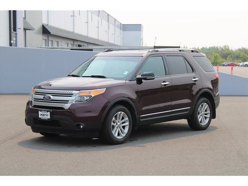 Used 2011 Ford Explorer XLT w/ 201A Rapid Spec Order Code AWD/4WD image 1