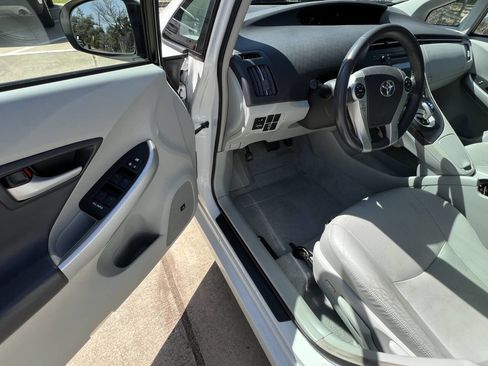 Used 2010 Toyota Prius Two image 24