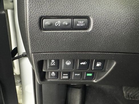 Used 2018 Nissan Rogue SL w/ Premium Package image 26