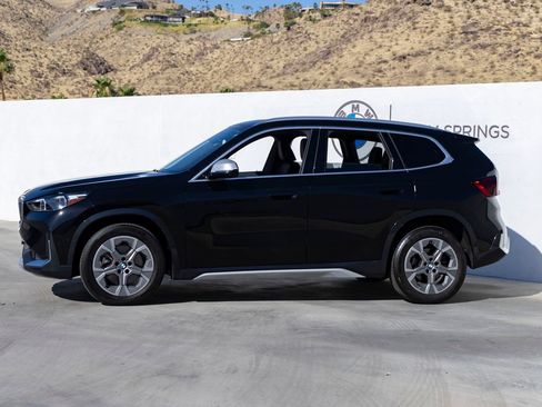 Used 2023 BMW X1 xDrive28i w/ Premium Package AWD/4WD image 3