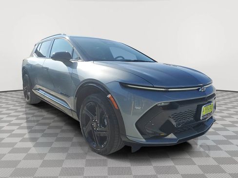 New 2026 Chevrolet Equinox EV RS image 2