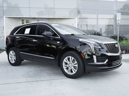 Used 2025 Cadillac XT5 Luxury FWD image 5