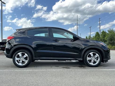 Used 2019 Honda HR-V LX image 3