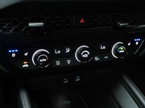 Used 2023 Honda Accord Touring image 32
