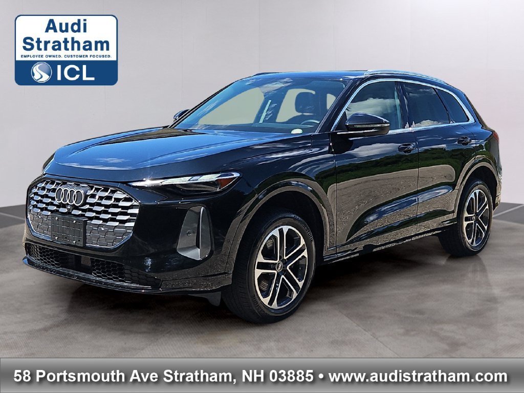Certified 2025 Audi Q5 Premium w/ Convenience Package AWD/4WD image 1