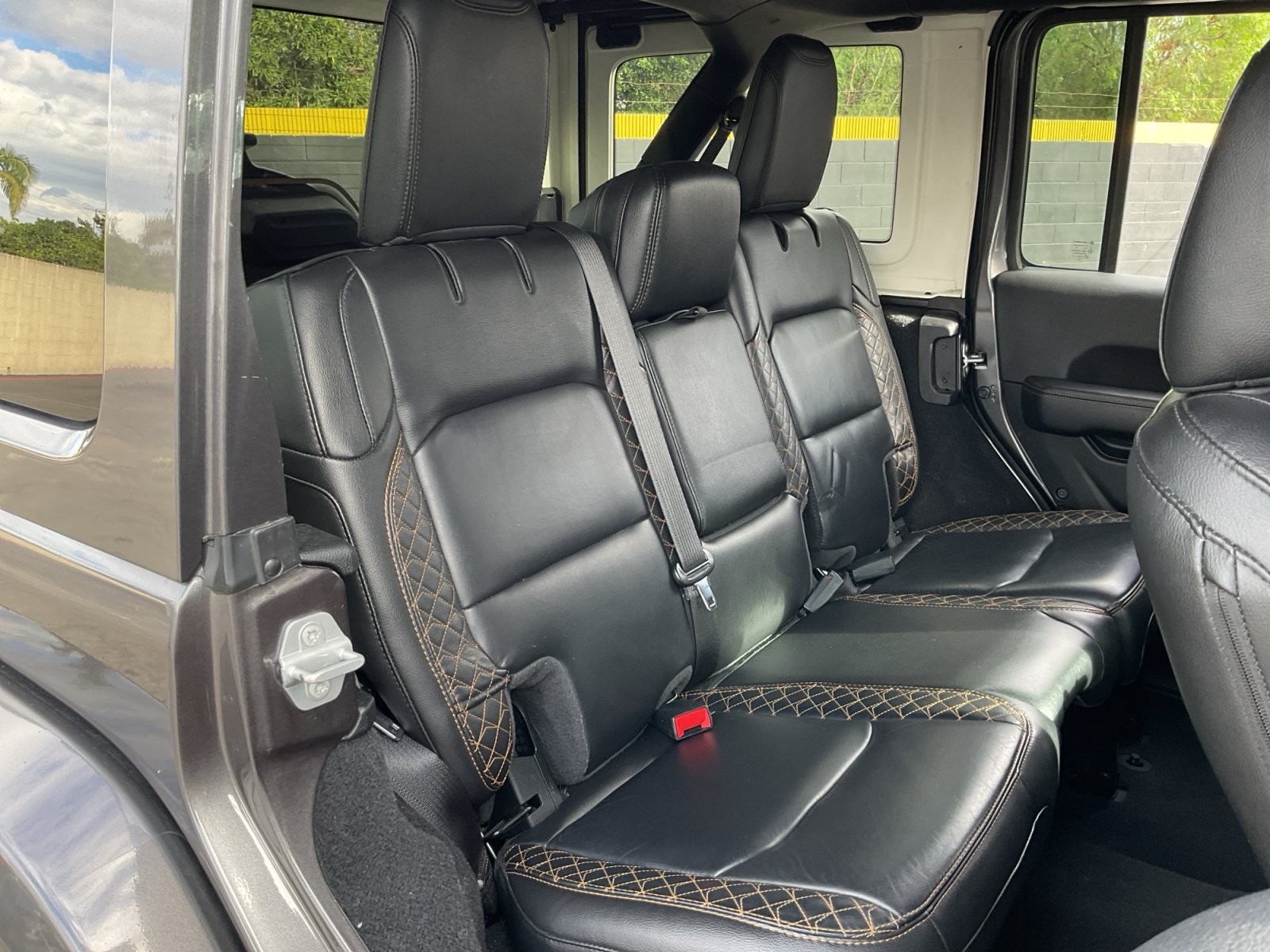 Used 2021 Jeep Wrangler Unlimited Sahara AWD/4WD image 20