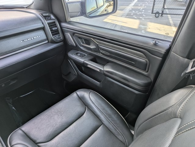 Used 2020 RAM 1500 Limited w/ Black Appearance Package AWD/4WD image 17