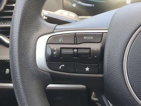Used 2024 Kia Sportage LX FWD image 27