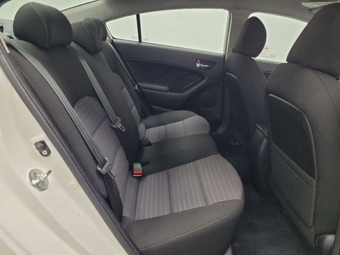 Used 2017 Kia Forte S FWD image 19