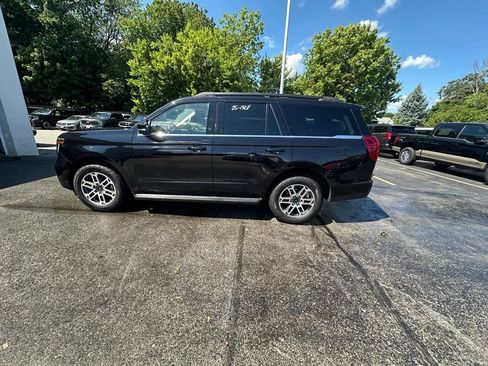 Used 2025 Ford Expedition Active AWD/4WD image 10
