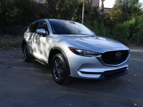Used 2019 MAZDA CX-5 Touring FWD image 1