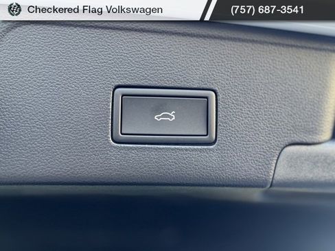 New 2026 Volkswagen Atlas Cross Sport SEL Premium R-Line image 33