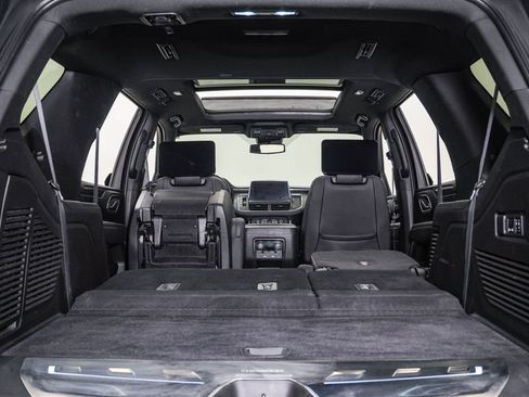 Used 2023 Chevrolet Tahoe RST w/ Luxury Package AWD/4WD image 30