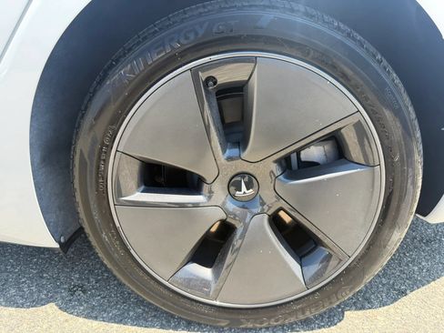 Used 2023 Tesla Model 3 Standard Range RWD image 28