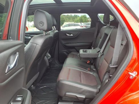 Used 2019 Chevrolet Blazer RS w/ Sun and Wheels Package FWD image 6