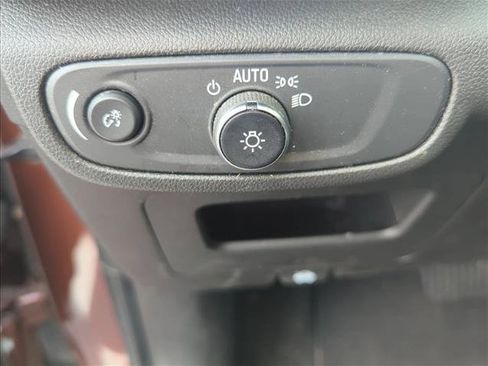 Used 2021 Chevrolet TrailBlazer LS FWD image 11