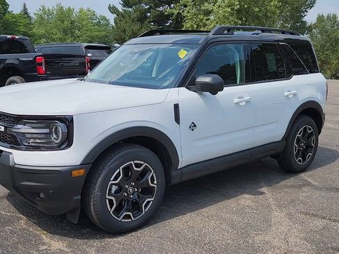 New 2025 Ford Bronco Sport Outer Banks w/ Outer Banks Tech Package+ image 2