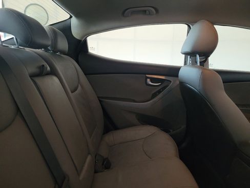 Used 2016 Hyundai Elantra Limited FWD image 19