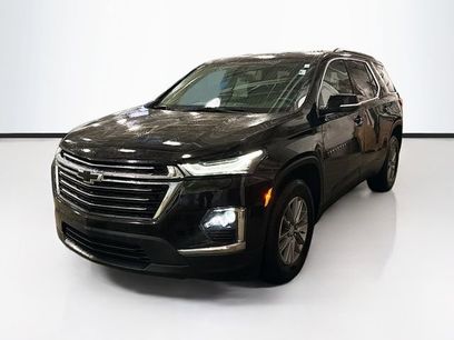 Used 2023 Chevrolet Traverse LT
