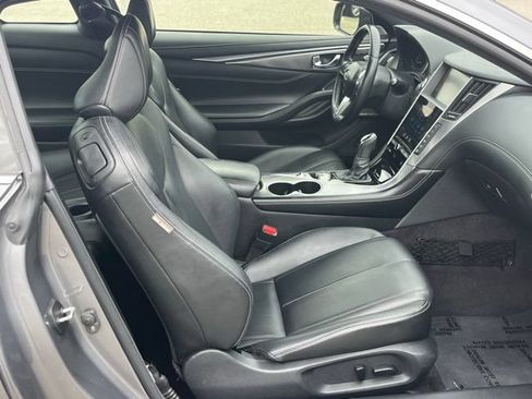 Certified 2019 INFINITI Q60 3.0t Luxe w/ Essential Package RWD image 8