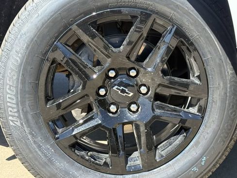 Certified 2026 Chevrolet Silverado 1500 RST AWD/4WD image 12