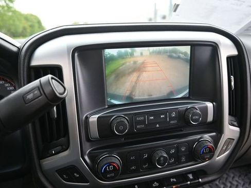 Used 2016 GMC Sierra 2500 SLT w/ Duramax Plus Package AWD/4WD image 33