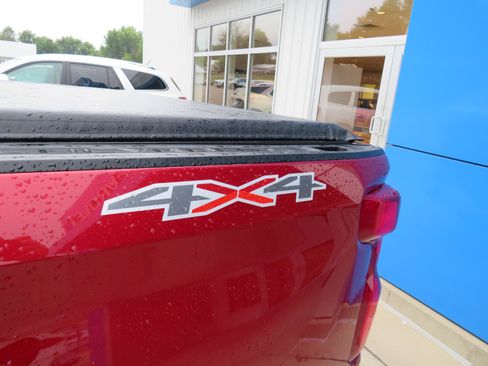 Used 2019 Chevrolet Silverado 1500 LTZ w/ LTZ Plus Package AWD/4WD image 11