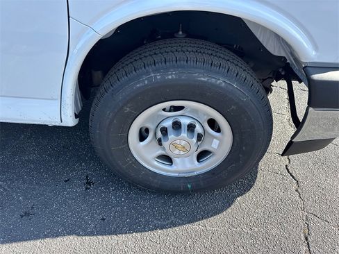 New 2026 Chevrolet Express 3500 1WT w/ Power Convenience Package image 13