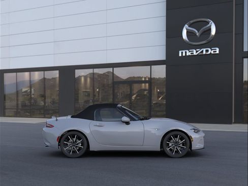 New 2026 MAZDA MX-5 Miata Grand Touring RWD image 5