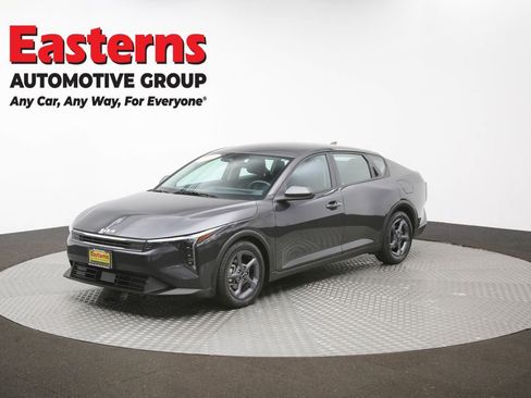 Used 2025 Kia K4 FWD image 54