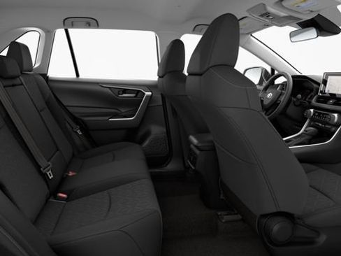 New 2025 Toyota RAV4 XLE image 31