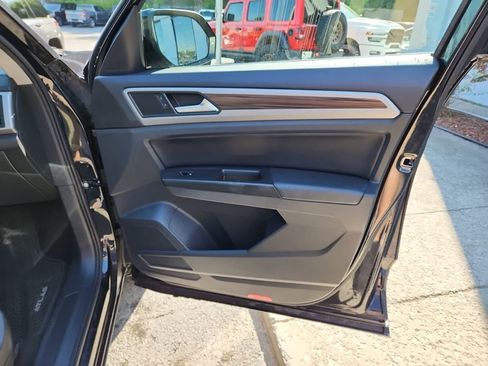 Used 2021 Volkswagen Atlas SE w/ Panoramic Sunroof Package AWD/4WD image 23