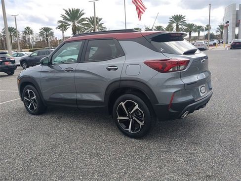 Used 2021 Chevrolet TrailBlazer RS w/ Technology Package image 6