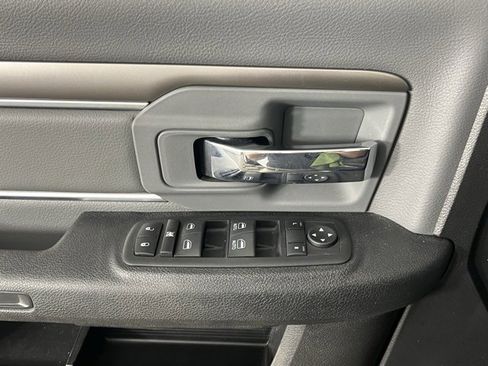 Used 2024 RAM 1500 Classic SLT image 21