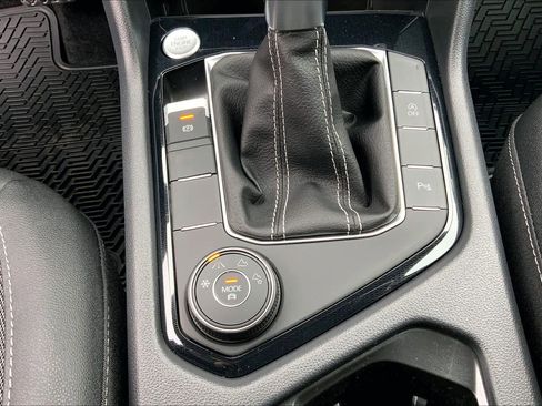 New 2026 Volkswagen Taos SE AWD/4WD image 20