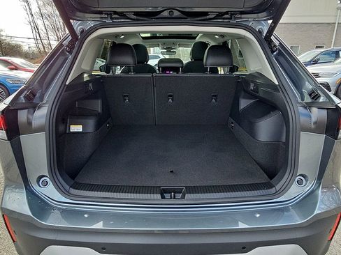 Certified 2025 Volkswagen Tiguan SE w/ Panoramic Sunroof Package image 28