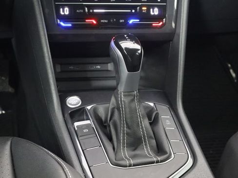 Used 2023 Volkswagen Tiguan SE FWD image 27
