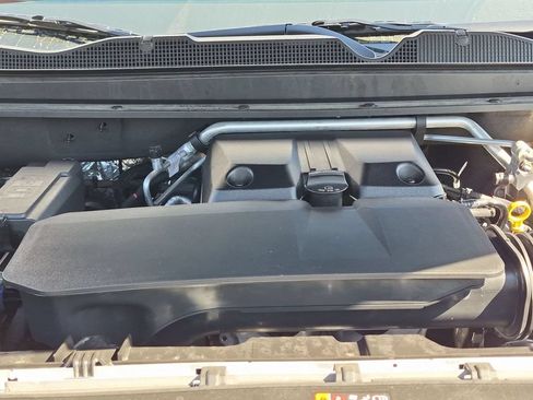 Used 2025 Chevrolet Colorado ZR2 w/ Technology Package AWD/4WD image 33