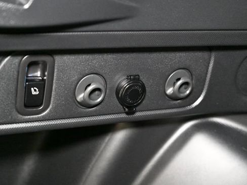Used 2025 Subaru Forester Limited AWD/4WD image 61