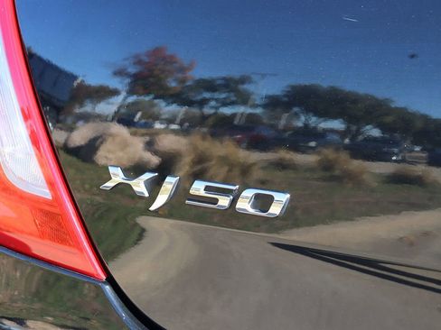 Used 2019 Jaguar XJ L Portfolio image 11